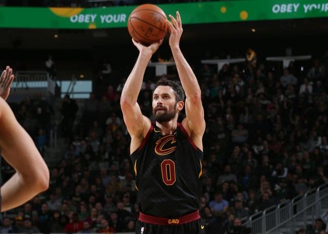 定是一个耳 定是一个耳